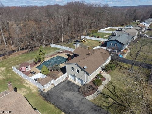 49 Laguna Dr, Wayne, NJ, 07470-5922 | Card Image