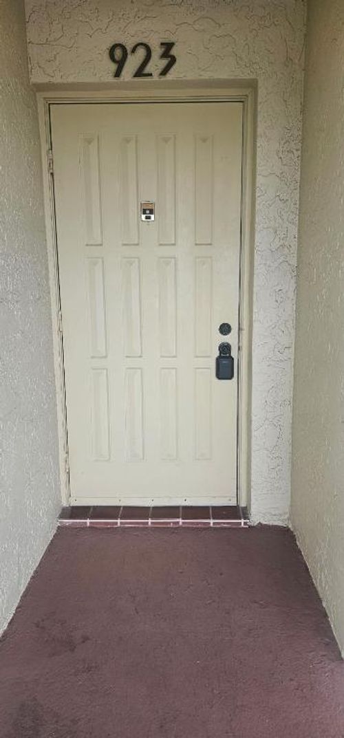 923-7879 Willow Spring Dr, Lake Worth, FL, 33467-3223 | Card Image