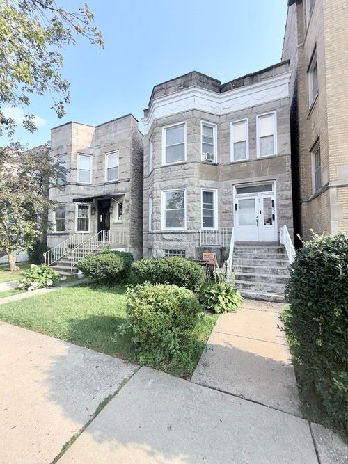 1-57 Chicago Ave, Oak Park, IL, 60302-4765 | Card Image