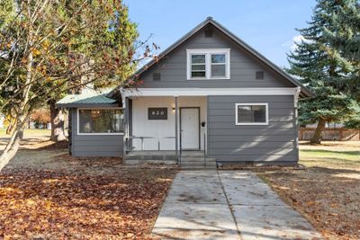 620 N Vernon St, Home with 3 bedrooms, 2 bathrooms and null parking in Deer Park WA | Image 1