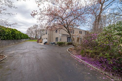 114 Randall Rd, Shoreham, NY, 11786-2336 | Card Image