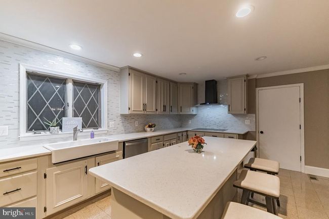 11301 Corobon Ln, House other with 4 bedrooms, 5 bathrooms and null parking in GREAT FALLS VA | Image 12