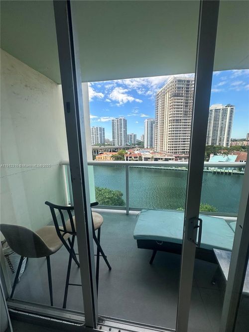1019-19390 Collins Ave, Sunny Isles Beach, FL, 33160-2233 | Card Image