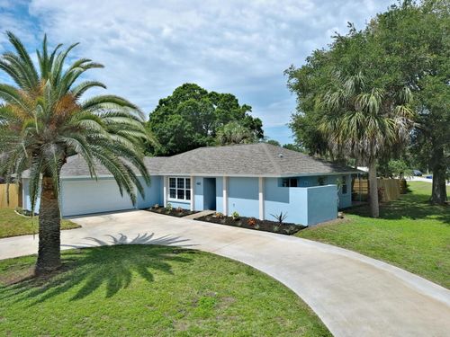 405 12th Ave, Vero Beach, FL, 32962-1506 | Card Image