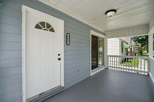 2651 Audubon Rd, Columbus, OH, 43211-1153 | Card Image