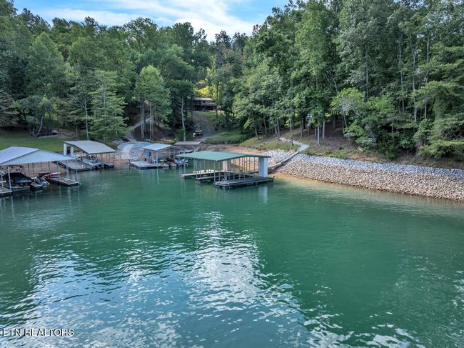 128 Fox Ln, House other with 3 bedrooms, 3 bathrooms and null parking in La Follette TN | Image 18