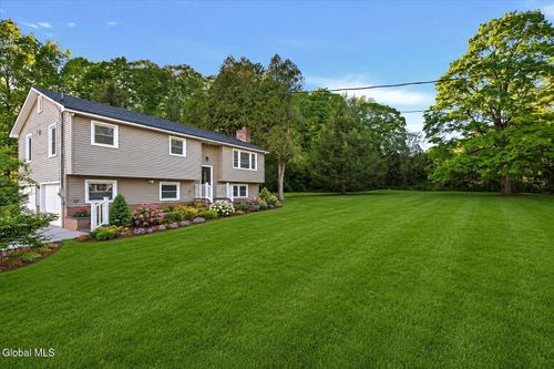513 Canada St, Lake George, NY, 12845-1029 | Card Image