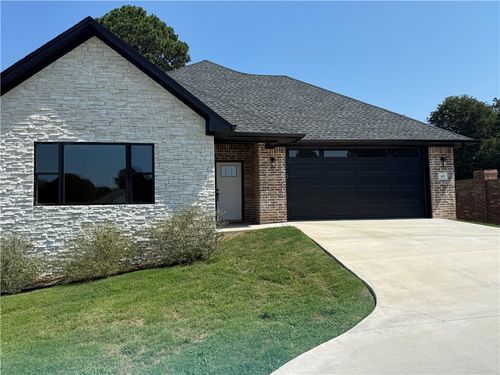 145 Harbor Circle, Russellville, AR, 72802 | Card Image