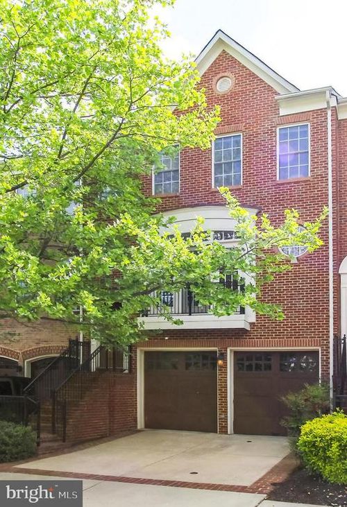 146 Herndon Mill Cir, HERNDON, VA, 20170-4479 | Card Image