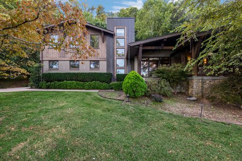 5815 Still Hollow Rd, Nashville, TN, 37215-4819 | Card Image