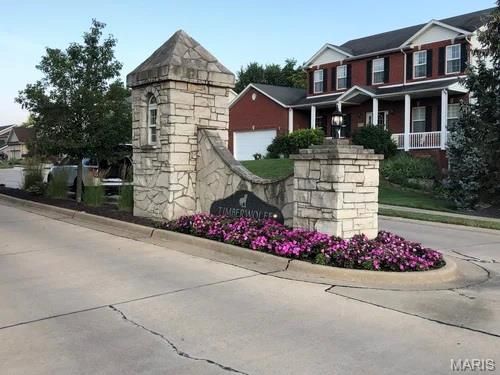 6170 Stone Wolfe Dr, Glen Carbon, IL, 62034-1383 | Card Image