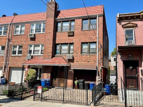 32-16 56th St, Woodside, NY, 11377-1917 | Card Image
