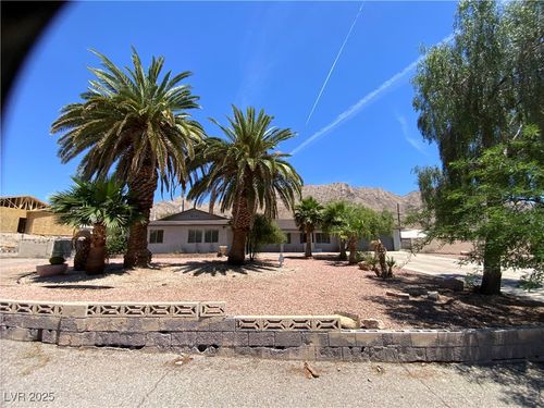 738 Rossmore Dr, Las Vegas, NV, 89110-4125 | Card Image
