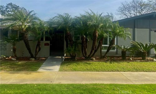1880 Mckinney Way, Seal Beach, CA, 90740-4477 | Card Image
