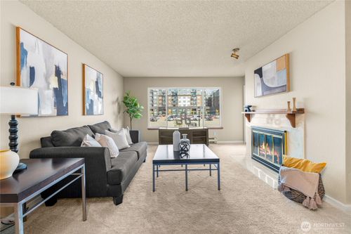 apt-205-1175 Harrington Pl Ne, Renton, WA, 98056-3176 | Card Image