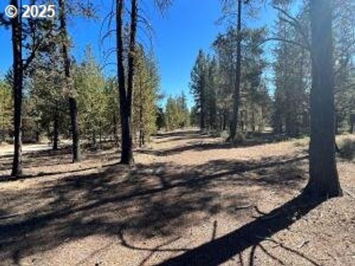 1 Gracies Rd, Gilchrist, OR, 97737 | Card Image