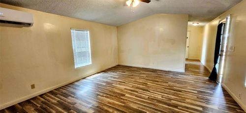 2555 Lee Turner Rd, Cleveland, TX, 77328 | Card Image