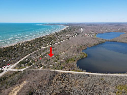 83 Silver Lake Cres, Sauble Beach, ON, N0H2G0 | Card Image