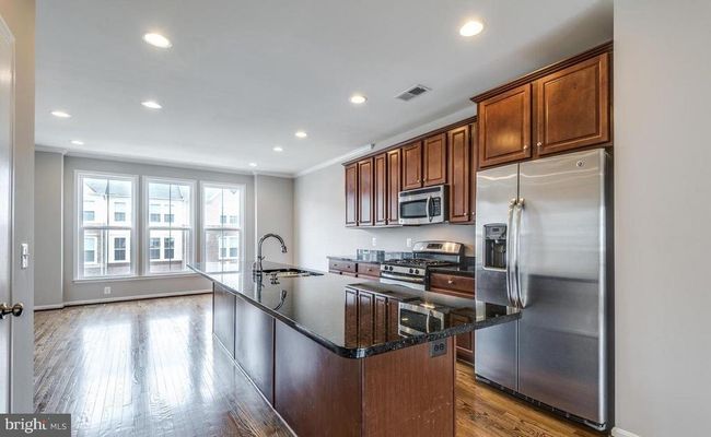 21783 Harroun Ter, Townhouse with 4 bedrooms, 4 bathrooms and null parking in ASHBURN VA | Image 5