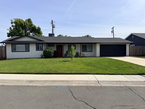 6710 Manassero Way, Sacramento, CA, 95820 | Card Image