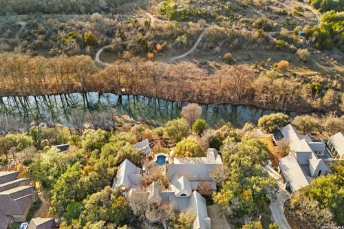 954 Riverforest Dr, New Braunfels, TX, 78132-3346 | Card Image