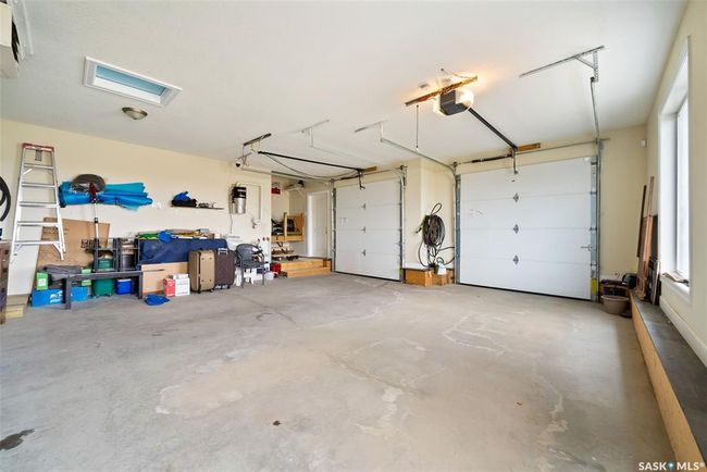 142 Rock Pointe Cres, House other with 8 bedrooms, 5 bathrooms and 6 parking in Pilot Butte SK | Image 42