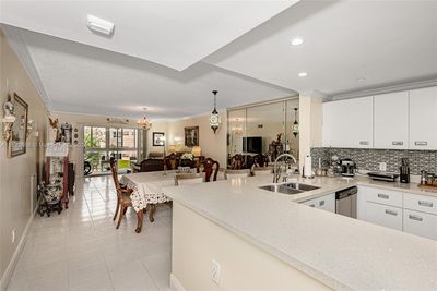 307 - 10315 Nw 24th Pl, Condo with 2 bedrooms, 2 bathrooms and null parking in Sunrise FL | Image 3