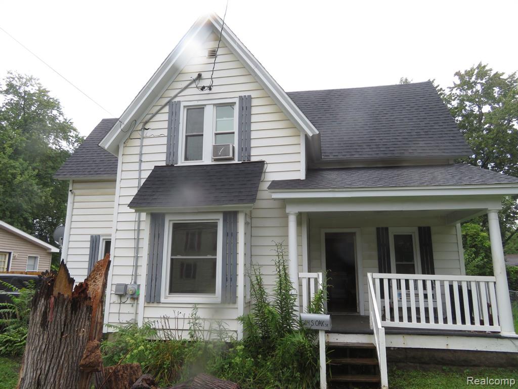 Oak St, Durand, MI 48429