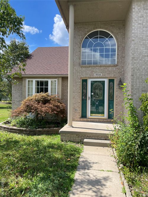 9514 Madison Dr, Van Buren Township, MI, 48111-1683 | Card Image