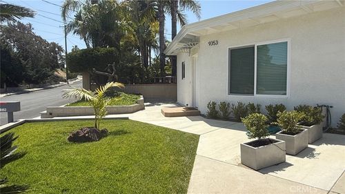 9343 Crystal View Drive, Tujunga, CA, 91042 | Card Image