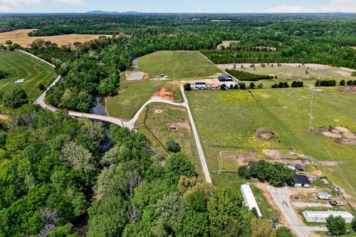 1378 Wheeler Rd, Mcminnville, TN, 37110-6111 | Card Image