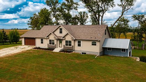 11150 County 2, Spring Valley, MN, 55975-4510 | Card Image