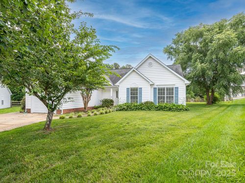 703 Bradberry Ln, Indian Trail, NC, 28079-5103 | Card Image