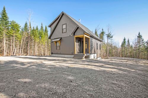 131 Mountain View Rd, Stark, NH, 03582-5121 | Card Image