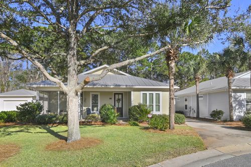 2047 Crystal Lake Dr, Miramar Beach, FL, 32550-7878 | Card Image