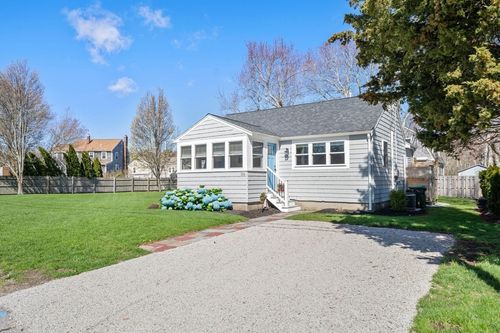 104 Hartford Rd, Marshfield, MA, 02050-6711 | Card Image