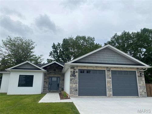 235 Sunny Dr, Rolla, MO, 65401-4344 | Card Image