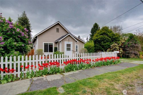 315 N Baker St, Mount Vernon, WA, 98273-3105 | Card Image