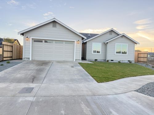 1298 Washington Ct, McKinleyville, CA, 95519-7233 | Card Image