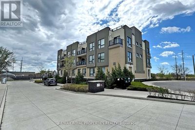 135 - 515 Kingbird Grove, Townhouse with 3 bedrooms, 2 bathrooms and 1 parking in Scarborough ON | Image 2