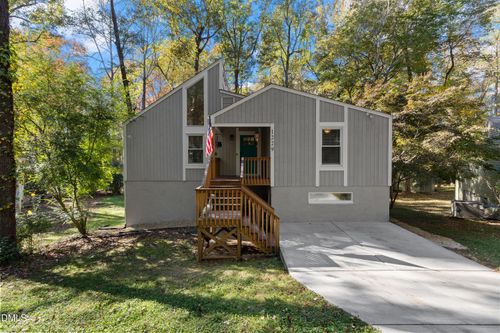 1229 Selwyn Ln, Cary, NC, 27511-5310 | Card Image