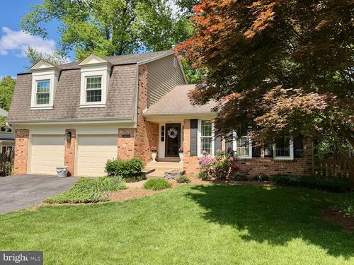 8608 Coral Gables Ln, VIENNA, VA, 22182-2307 | Card Image