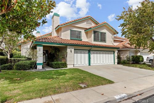 12401 Willow Forest Dr, Moorpark, CA, 93021-3712 | Card Image