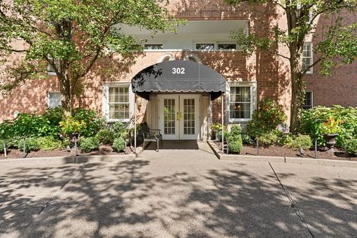 apt-309-302 Fox Chapel Rd, Pittsburgh, PA, 15238-2336 | Card Image