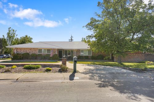 3605 Tamarack Dr, Redding, CA, 96003-1714 | Card Image