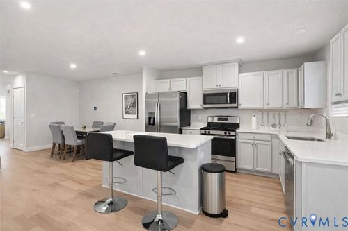 7246 Peyton Randolph Ln, New Kent, VA, 23124-2772 | Card Image