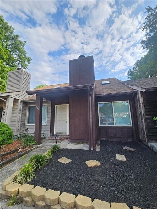 1304 Elk Ct, Virginia Beach, VA, 23464-6367 | Card Image