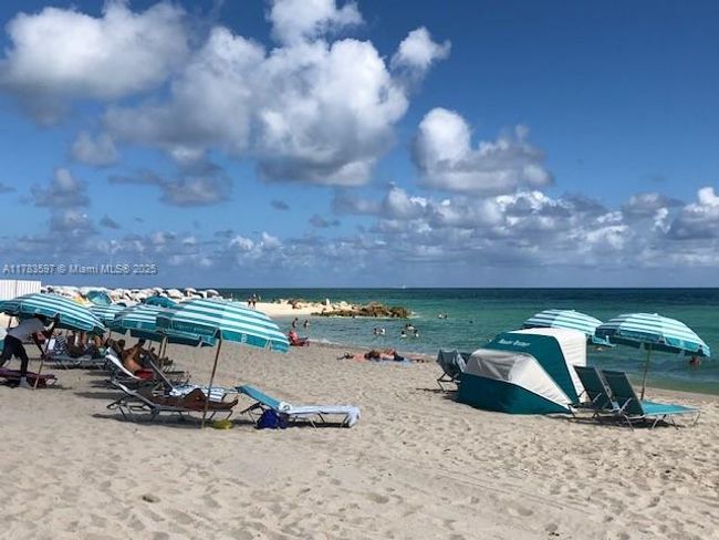 APT-410 - 2899 Collins Ave, Condo with 0 bedrooms, 1 bathrooms and null parking in Miami Beach FL | Image 23