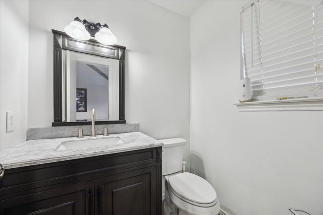 2000 E Branch Hollow Dr, House other with 3 bedrooms, 3 bathrooms and null parking in Carrollton TX | Image 25