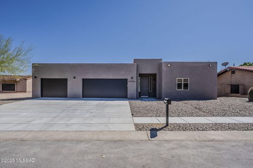 121 W Calle Escudilla, Green Valley, AZ, 85614-3408 | Card Image